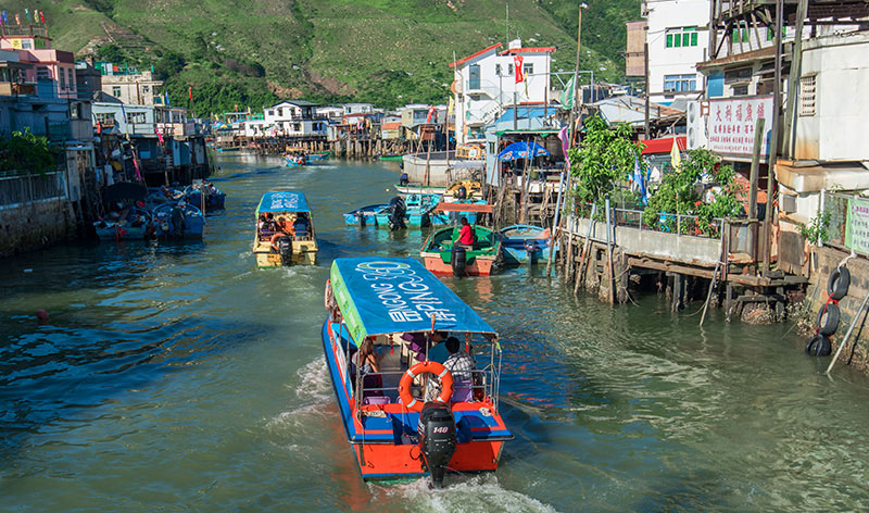 01 Sea Tai O Fishing Village 1 Parade 800X472